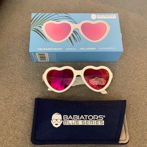 BABIATORS The Sweetheart Sunglasses